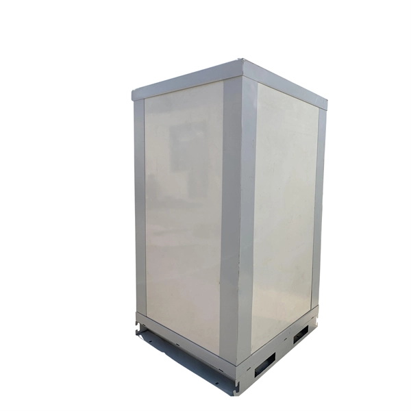 What are the requirements for the thickness of fireproof cable trays 
